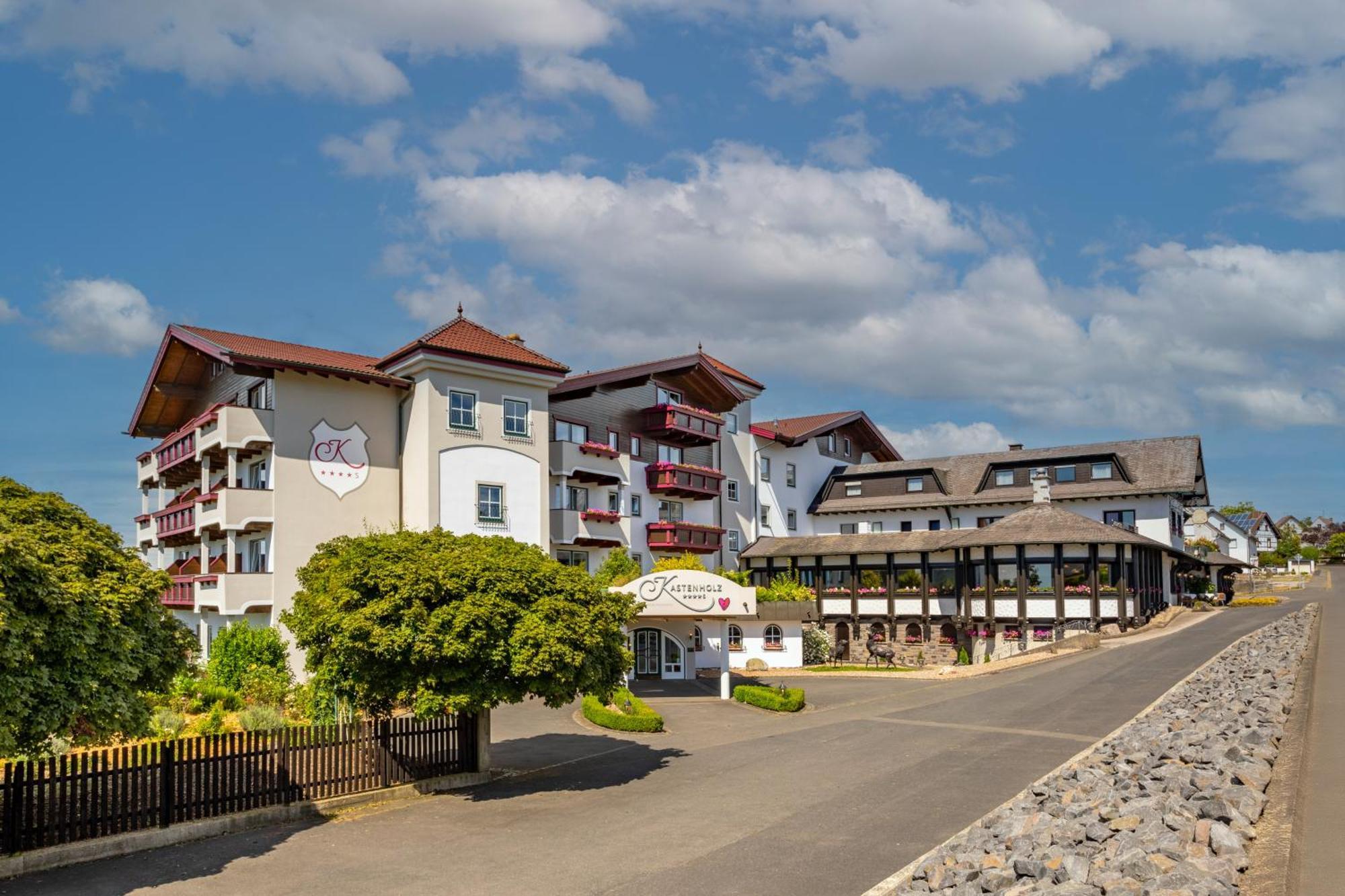 Natur- Und Wohlfuehlhotel Kastenholz Wershofen Eksteriør bilde